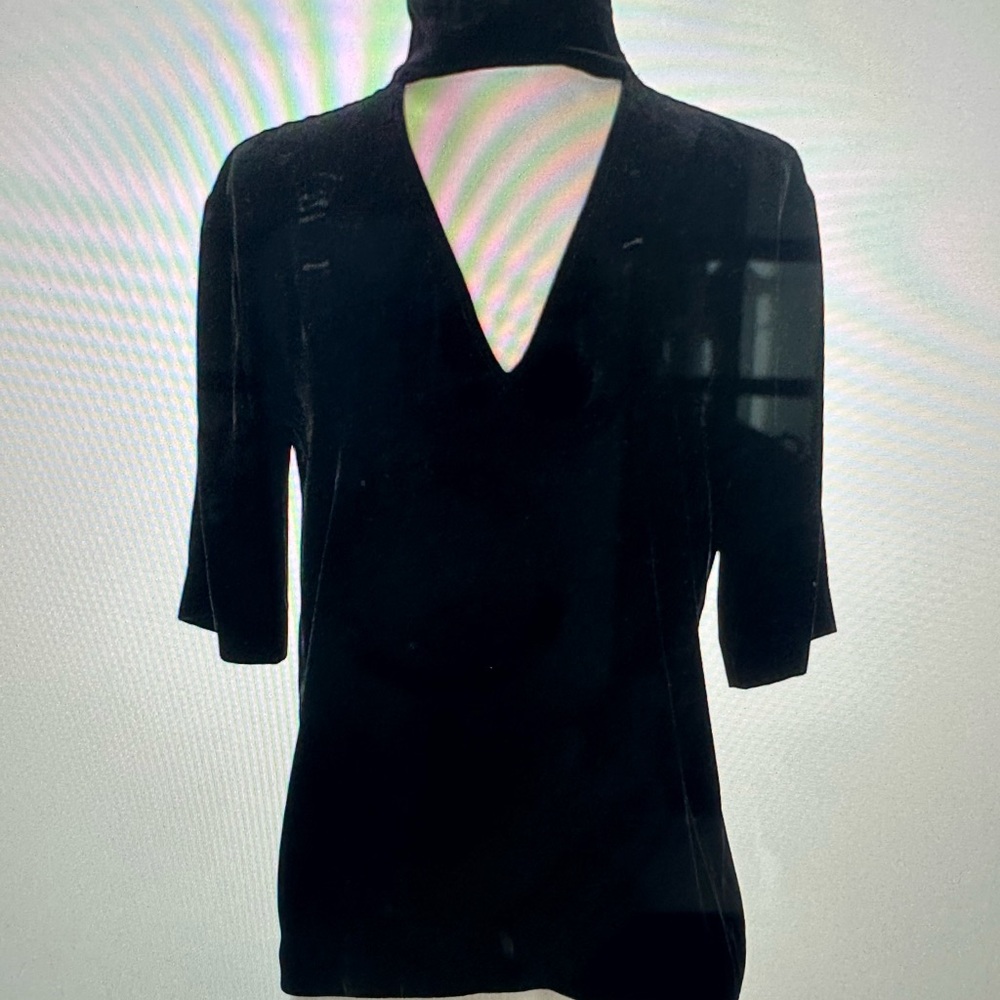 theory black velvet cut out top